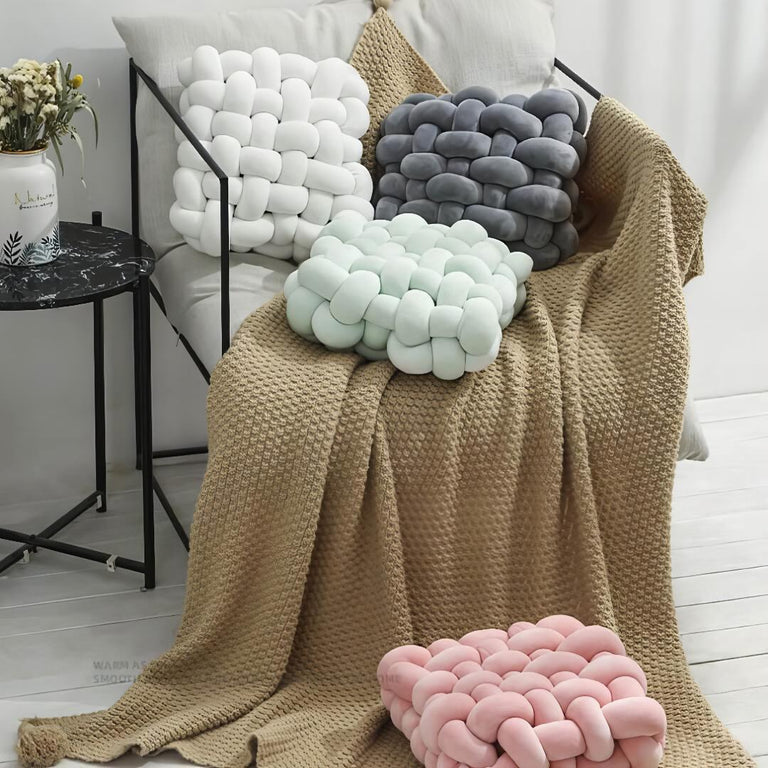 Somoneo™ - Twisted Cushion