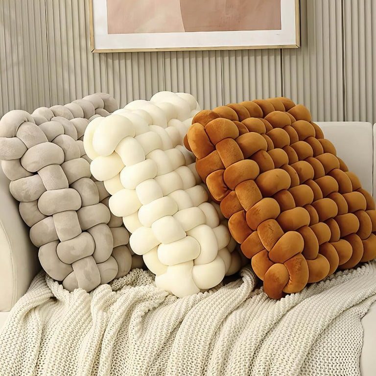 Somoneo™ - Twisted Cushion